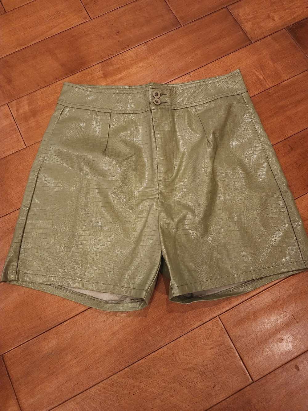 PrettyLittleThing Olive Green Faux Leather Flat Front Shorts